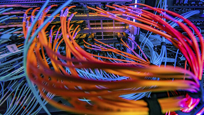 Bunte Kabel, Rechenzentrum