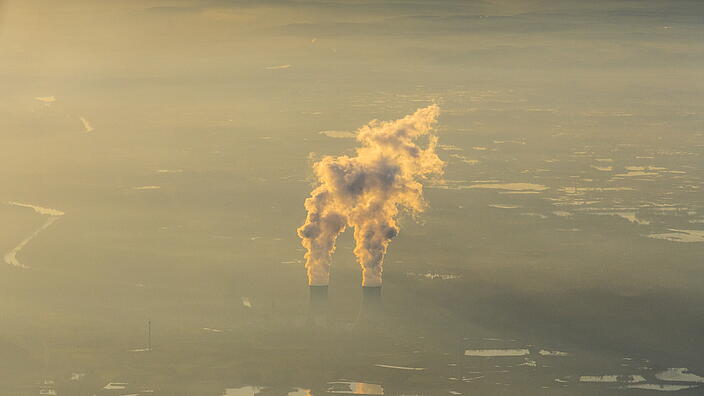 Atomwerke aus der Ferne